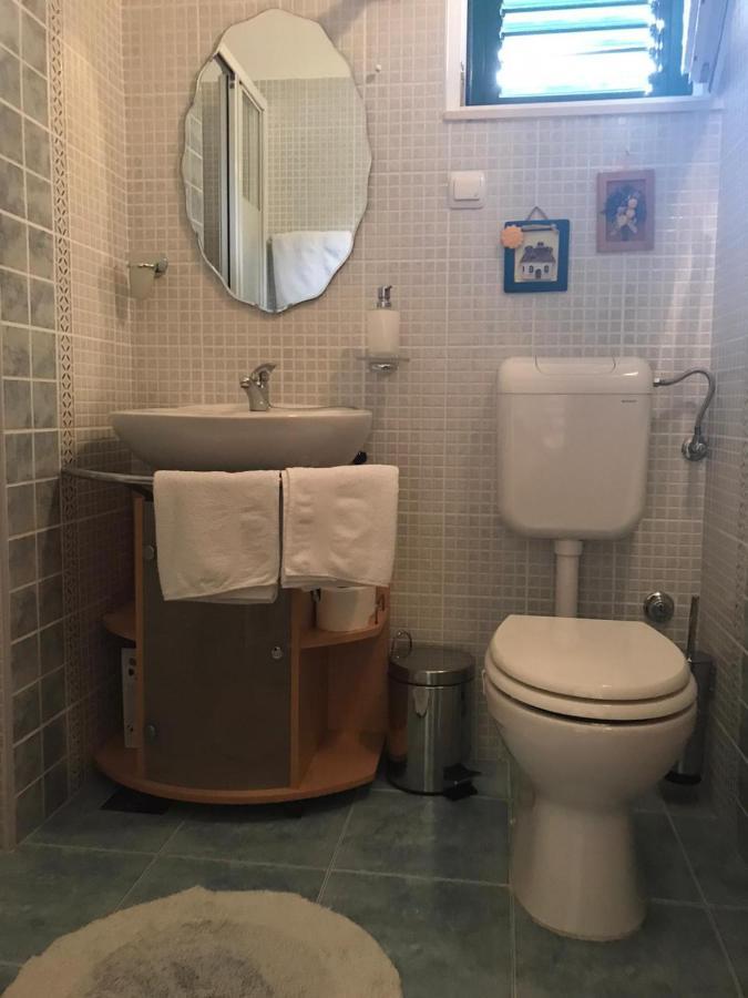 Apartmani Katarina Bol Ngoại thất bức ảnh
