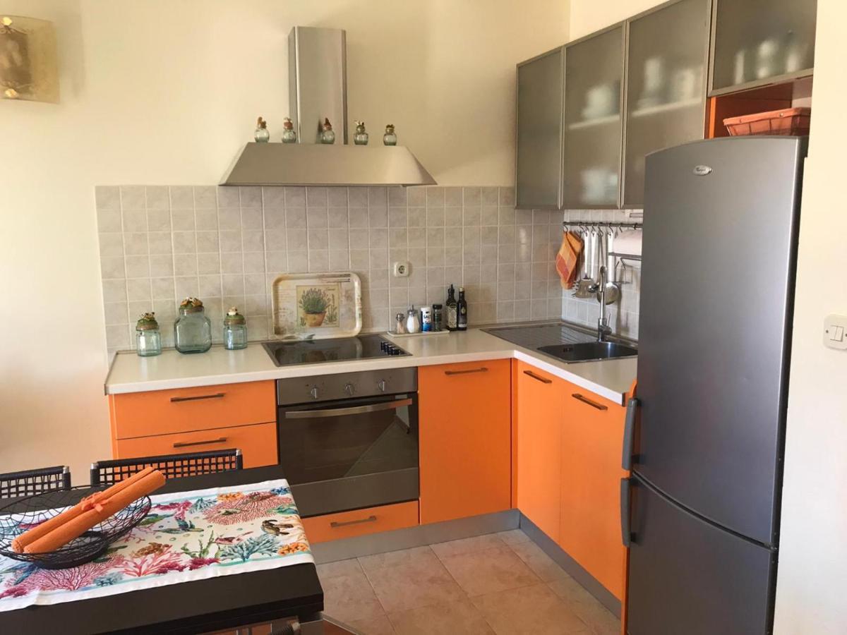 Apartmani Katarina Bol Ngoại thất bức ảnh
