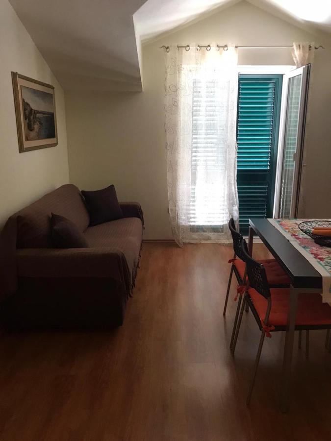Apartmani Katarina Bol Ngoại thất bức ảnh