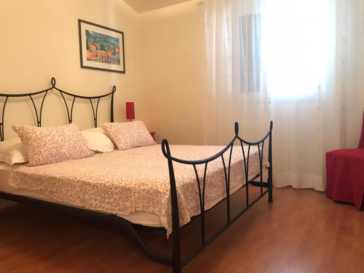 Apartmani Katarina Bol Ngoại thất bức ảnh
