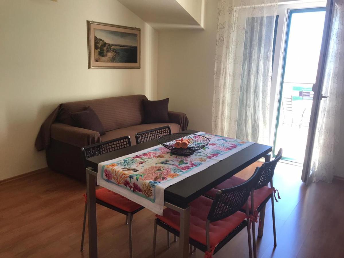 Apartmani Katarina Bol Ngoại thất bức ảnh