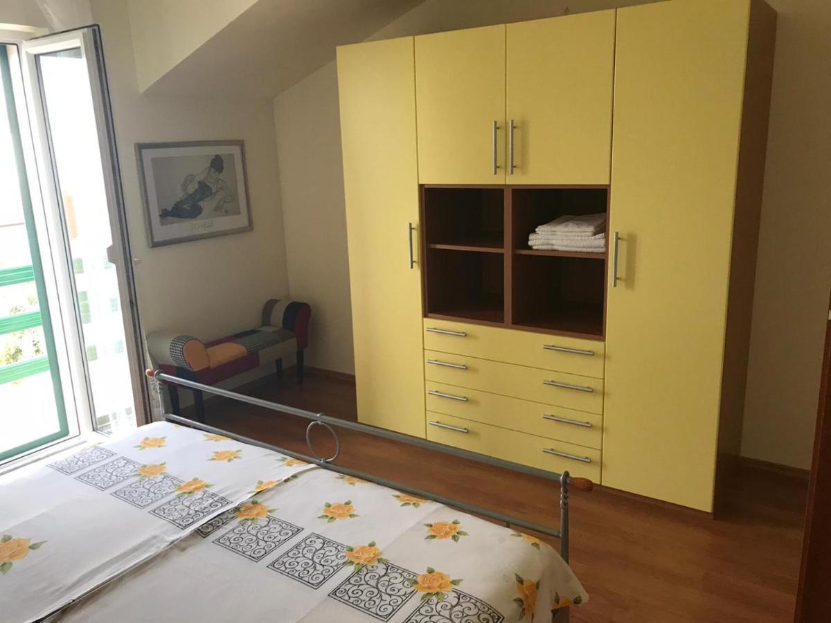 Apartmani Katarina Bol Ngoại thất bức ảnh