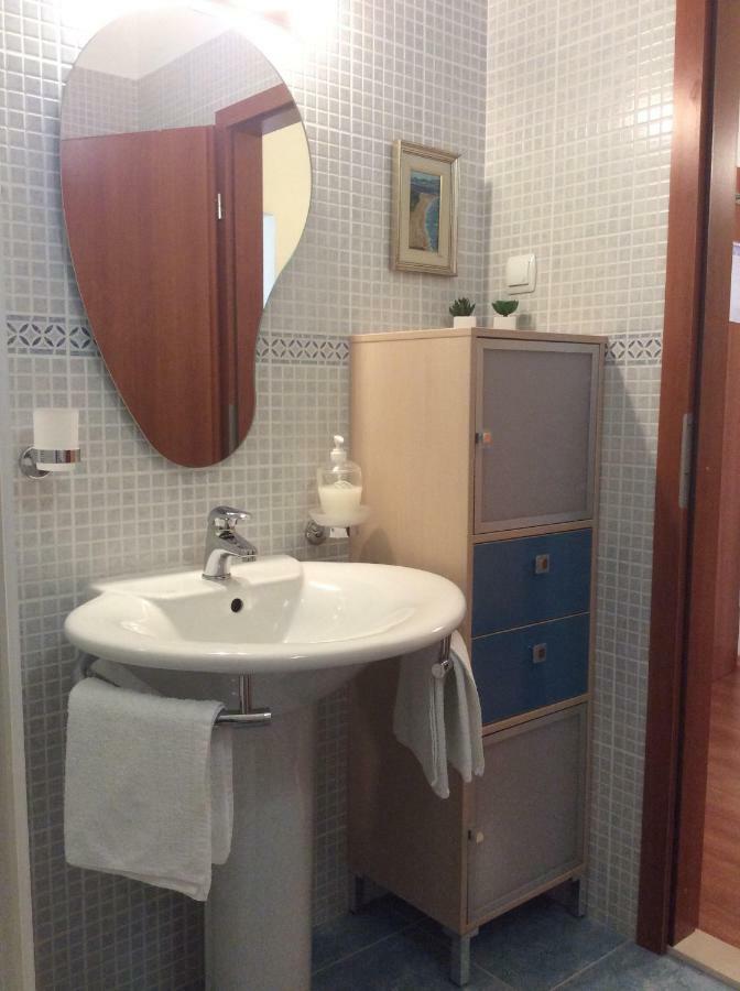 Apartmani Katarina Bol Ngoại thất bức ảnh