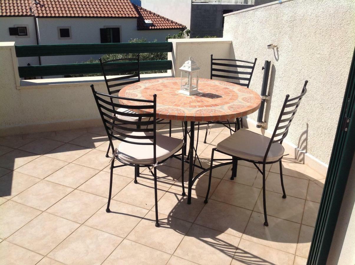 Apartmani Katarina Bol Ngoại thất bức ảnh