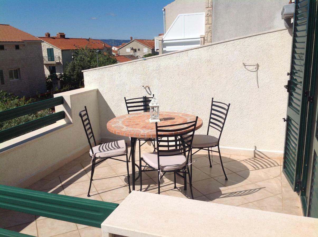 Apartmani Katarina Bol Ngoại thất bức ảnh